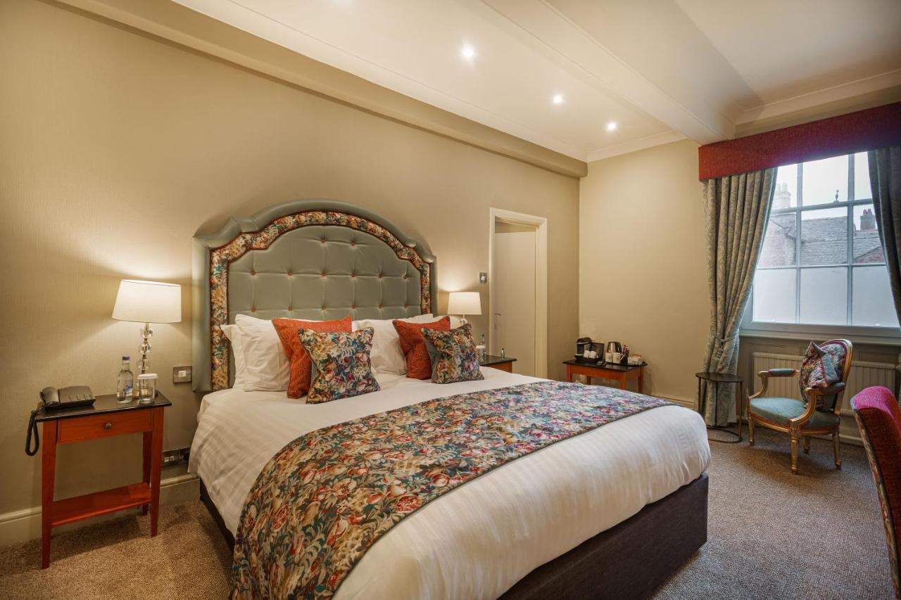 The Wynnstay Hotel, Oswestry, Shropshire 4*
