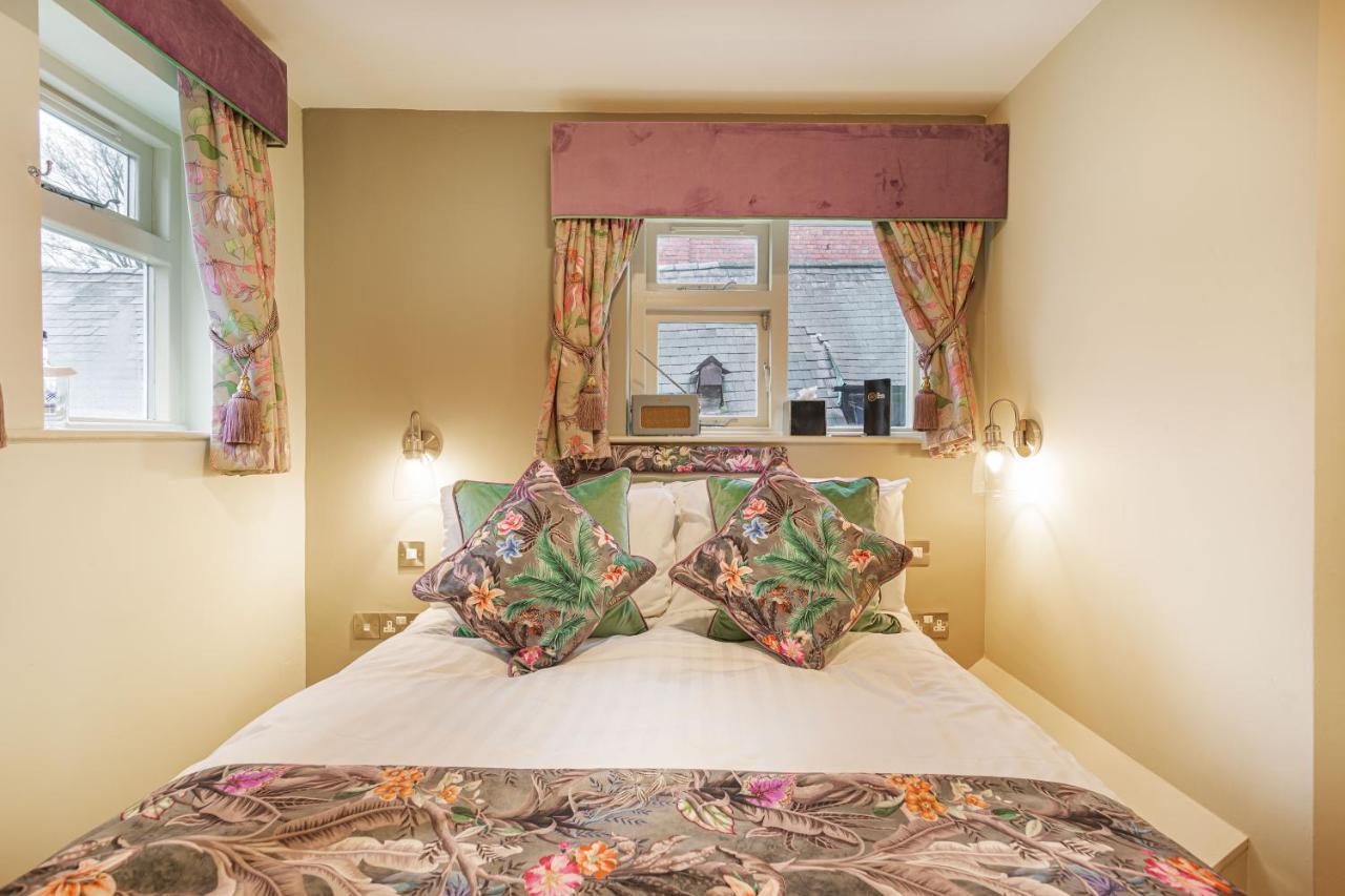 The Wynnstay Hotel, Oswestry, Shropshire 4* Oswestry
