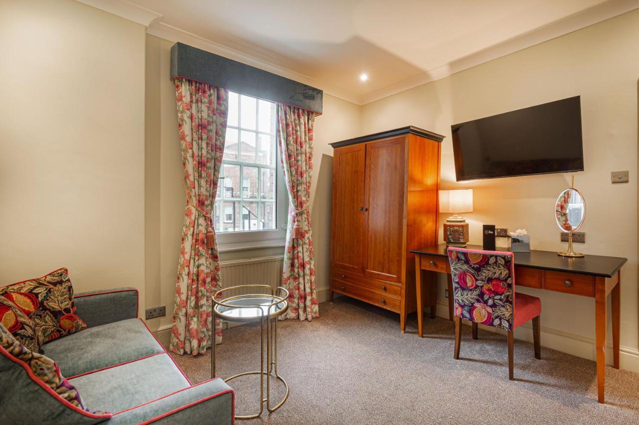 The Wynnstay Hotel, Oswestry, Shropshire 4* Oswestry